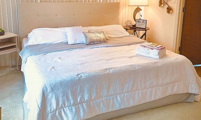 Tallahassee House | Charming Master Suite w/ Private Entrance