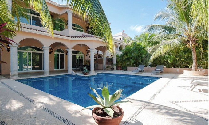 Puerto Aventuras Villa | Charming Mexican Colonial 5 Bdrm Villa With A Fantastic Pool, Patio And Garden.