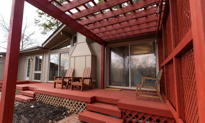 Knoxville House | Charming mid-century 3-bedroom house with AC and WiFi near downtown Knoxville