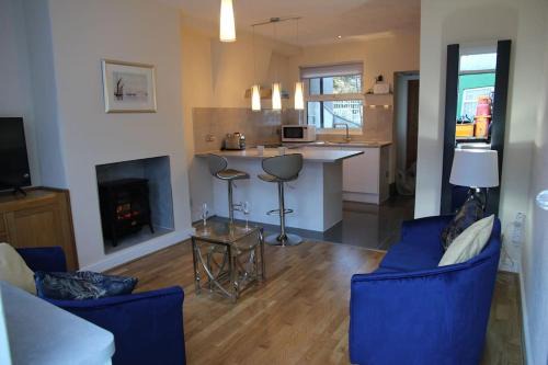 Conwy House | Charming Mid Terrace Cottage