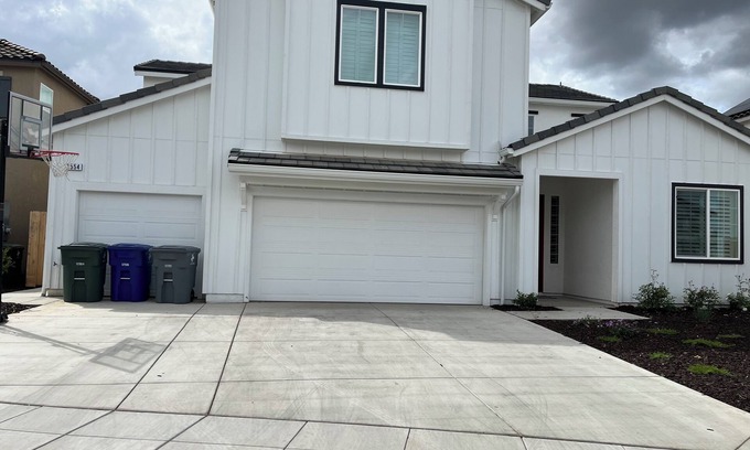 Raisin Apartment | Charming Modern Private In-Law Suite in Clovis – Separate Entrance