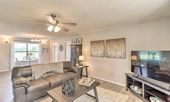 Mountain Home House | Charming Mountain Home Getaway with Gas Grill!