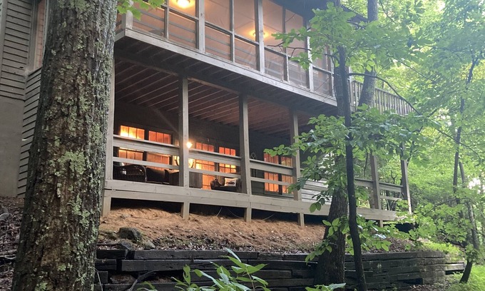 Big Canoe House | Charming Mountain Retreat in Big Canoe With Many Amenities Lakes and Trails