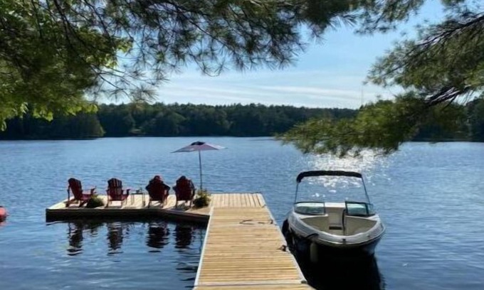 Severn Cottage | Charming Muskoka cottage, amazing views!
