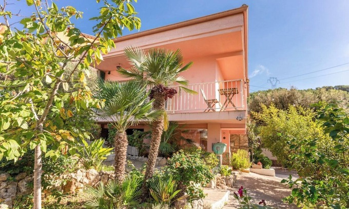 Canyelles House | Charming Nature House | Casita Rosa by Palmera