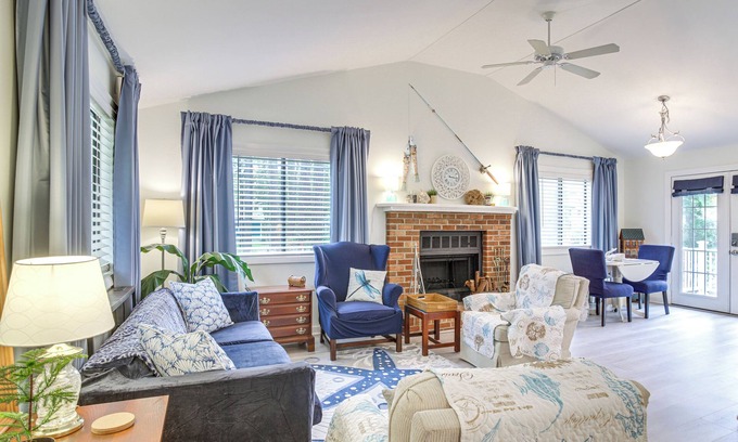 Ocean Pines House | Charming Ocean Pines Home - 9 Mi to Beach!