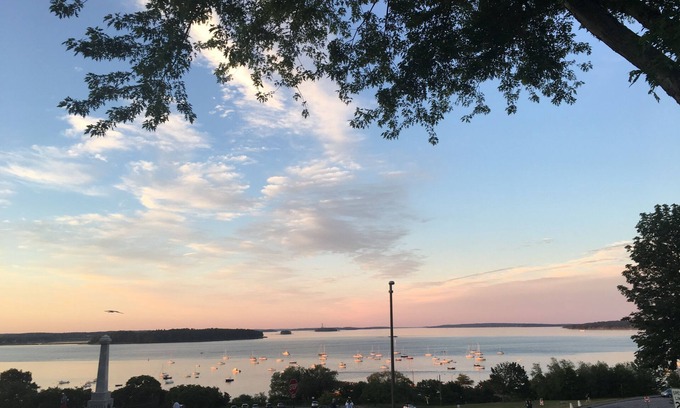 Munjoy Hill Condo | Charming Oceanfront One Bedroom Apartment on the Eastern Promenade