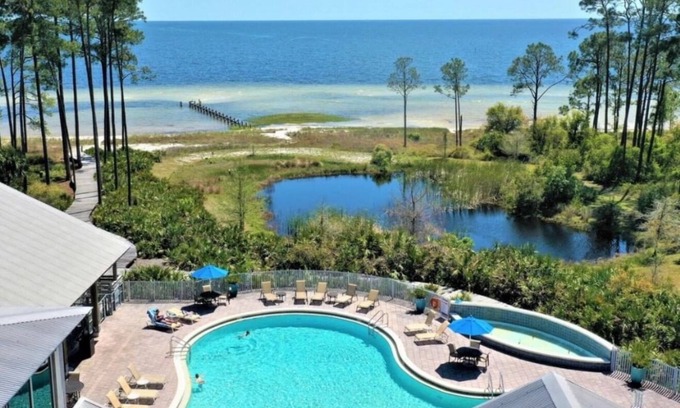 Panacea House | Charming old florida St Teresa beach private secluded pool arcade bikes 2024 new