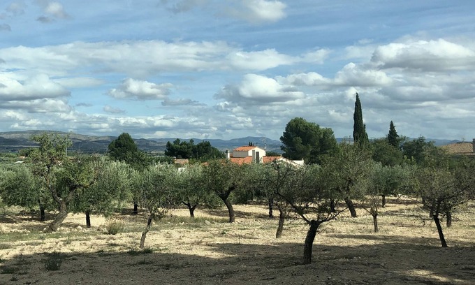Caudete Villa | Charming painter's villa on the way to the Castles, pool, calm, authenticity
