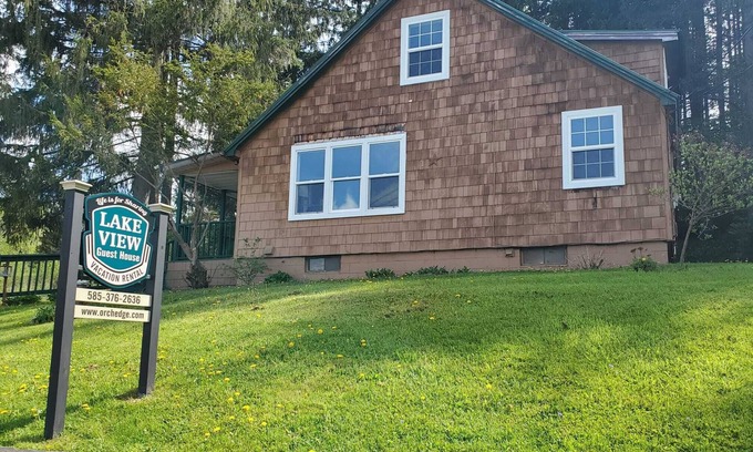 Cuba House | Charming, Pet Friendly, Lake View Home. Pontoon and/or Slip Available