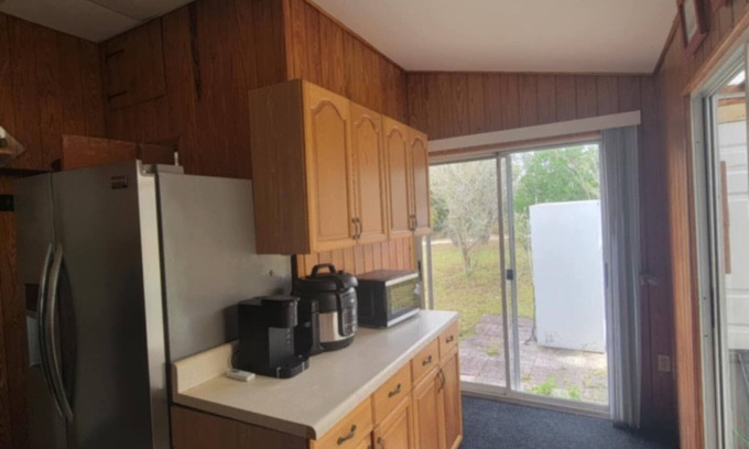 Fellowship Apartment | Charming Private Studio on Quiet Horse Farm – 12 Minutes from WEC Ocala, FL.