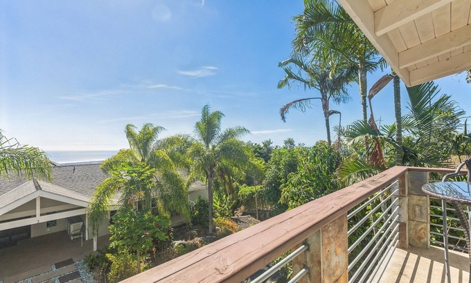 Kalaoa House | Charming Pu'ukala Sunset - Near Hiking and Golf by RedAwning