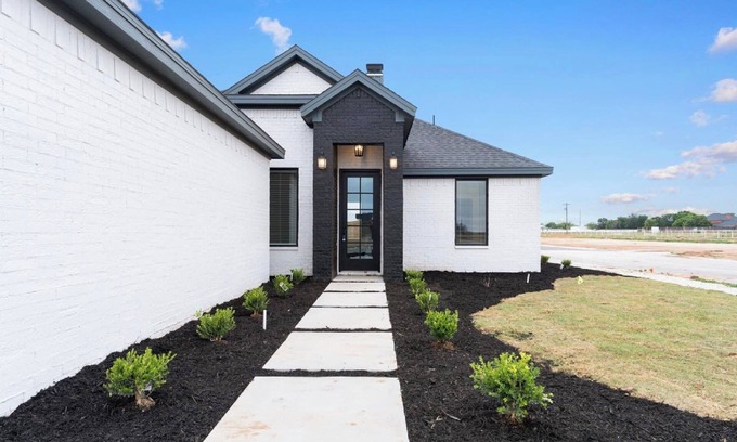 Lubbock House | Charming ranch house in delightful Lubbock