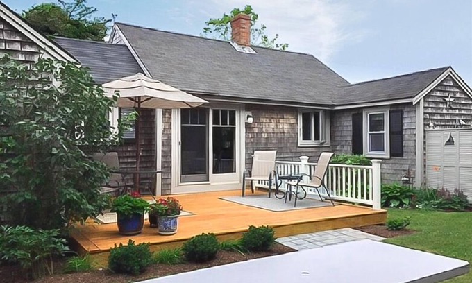 West Chatham House | Charming ranch on quiet road.