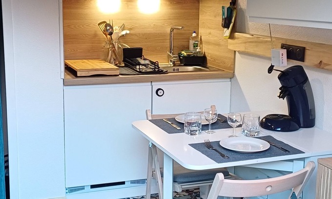 Bourg-Saint-Maurice Apartment | Charming renovated studio with balcony, mountain area and outdoor pool