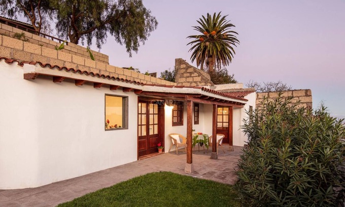 Arico el Nuevo Cottage | Charming Refurbished 18th Century Cottages in Arico Nuevo