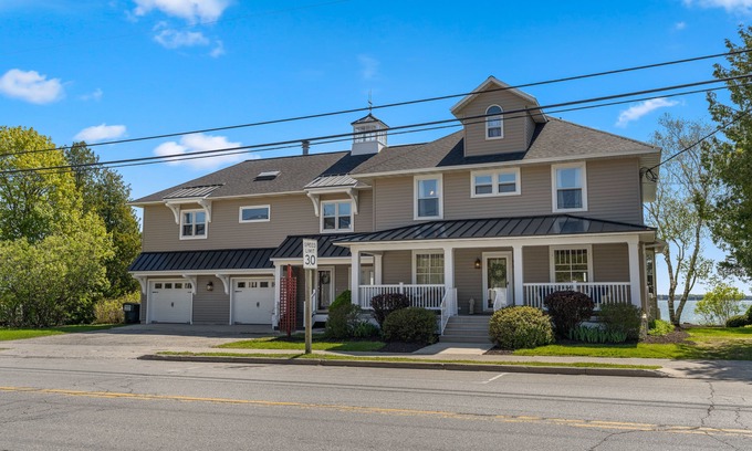 Baileys Harbor House | Charming Retreat in Downtown Baileys Harbor Across from Door County Brewery