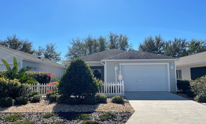 St. James House | Charming Retreat with Lanai, Patio, BBQ & Prime Location Near Town Squares!