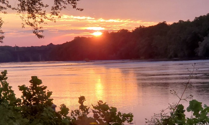 Shepherdstown House | Charming River House and Cottage in Shepherdstown