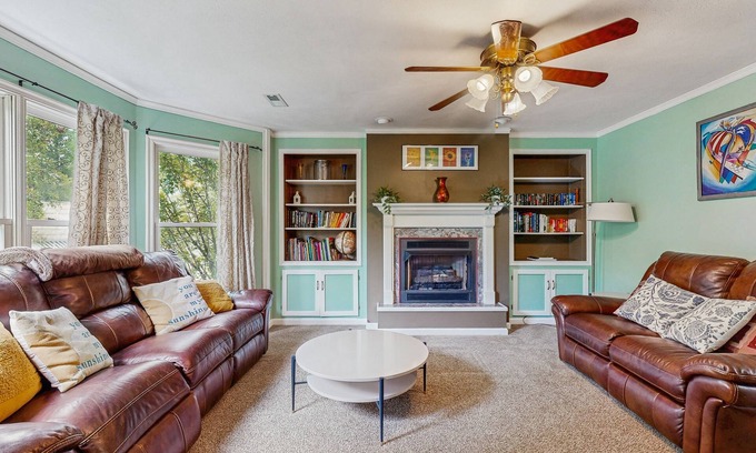 Marshall House | Charming Riverfront House with Full Kitchen, Wifi, and Central AC | Dog-Friendly