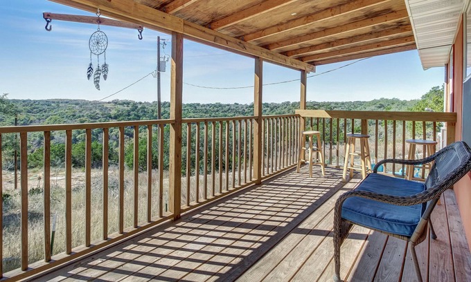 Fredericksburg House | Charming rural escape with shaded porch & wonderful Hill Country view