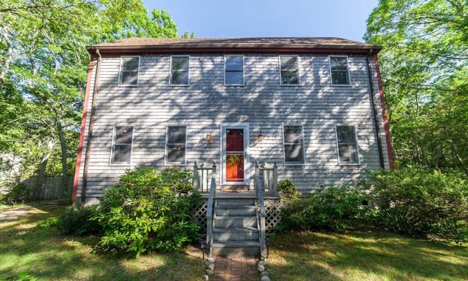 Vineyard Haven House | Charming salt box in quiet woodsy neighborhood - centrally located!