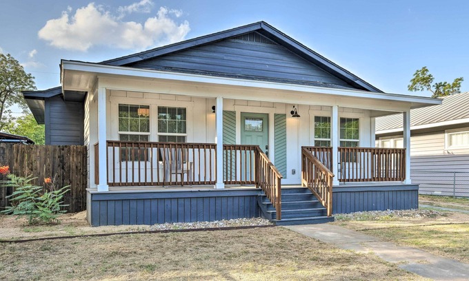 Highland Park House | Charming San Antonio Home ~ 4 Mi to Downtown