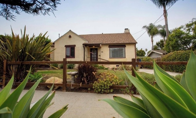 Westside Cottage | Charming Santa Barbara Cottage