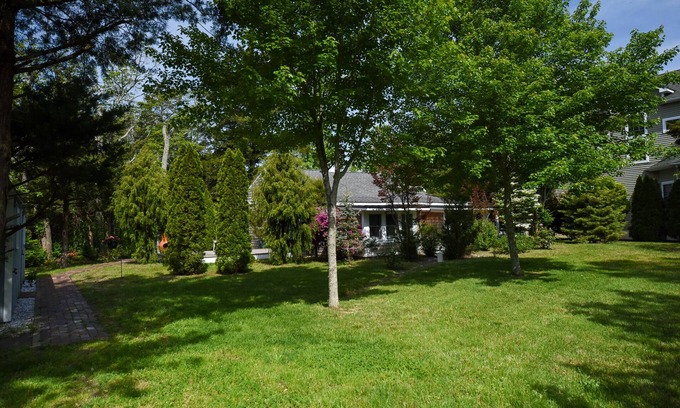West Cape May House | Charming Seaside Cottage! Limited Number of Late Summer and Fall Openings!