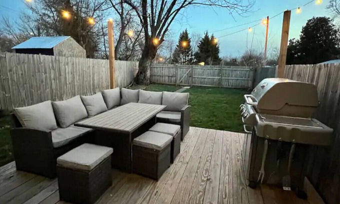 Merriwether House | Charming shotgun home, minutes from Churchill Downs, Expo Center & downtown