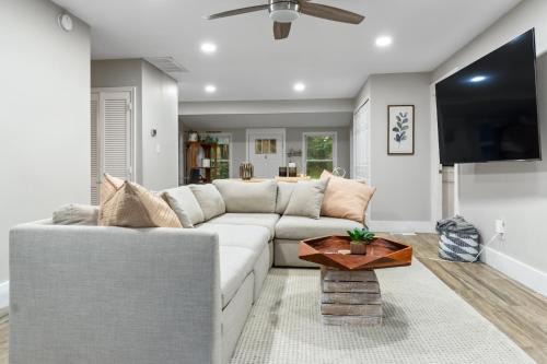 Berlin House | Charming Single-Family Home Between Ocean City & Assateague Island Pet-Friendly Retreat