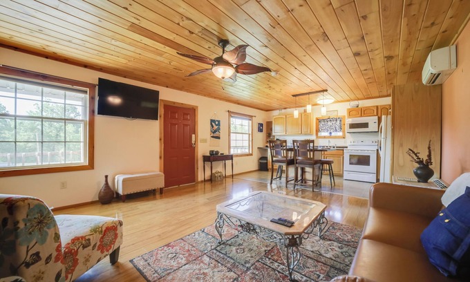 Newport House | Charming Smokies Home Near National Park!