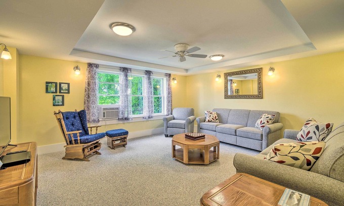 Oaks Corners House | Charming Stanley Home w/Yard, 7 Mi to Seneca Lake