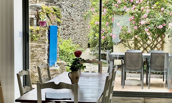 Cancale House | Charming stone fisherman's house near the port