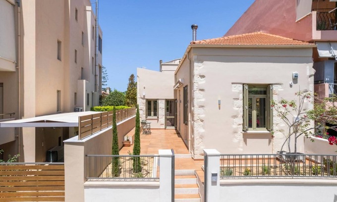 Halepa House | Charming stone house with character in historic Chalepa, Chania.