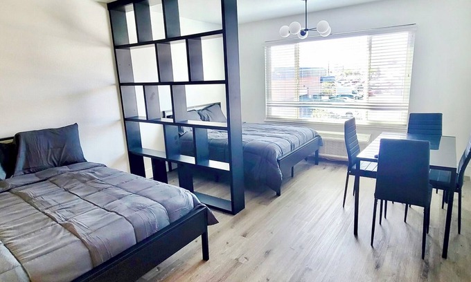 Reno Apartment | Charming Studio apartment in brilliant Reno with AC, WiFi and free parking