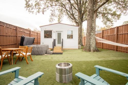 Taylors House | Charming Studio in Taylors by Brick and Home