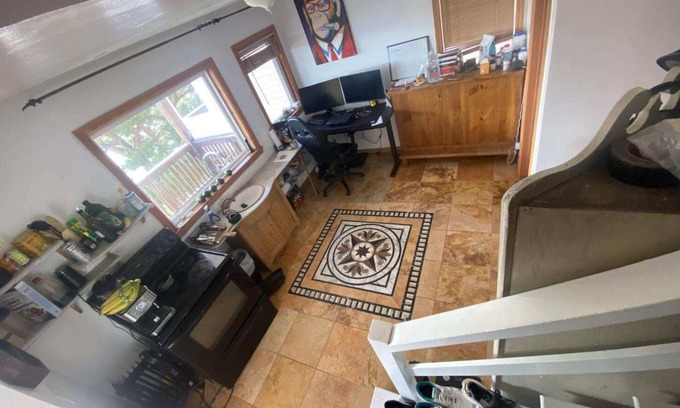 Westwood Park Apartment | Charming Studio Space in Ingleside