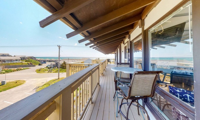 North Truro Apartment | Charming studio steps to beach access with deck, ocean view, kitchenette & grill