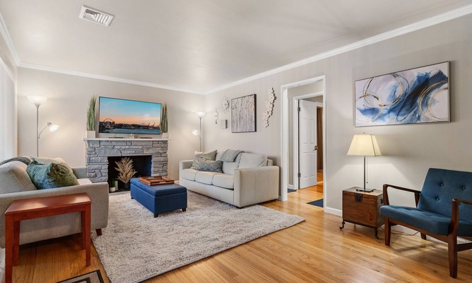 Haller Lake House | Charming & Stylish House w/ Amazing Backyard