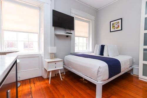 Beacon Hill Apartment | Charming & Stylish Studio on Beacon Hill #12