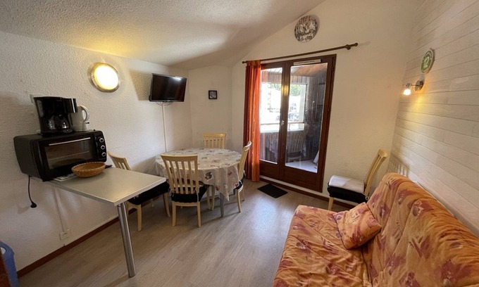 Laveissiere Apartment | Charming T2 cabin in Le Lioran, southeast balcony, 4 people