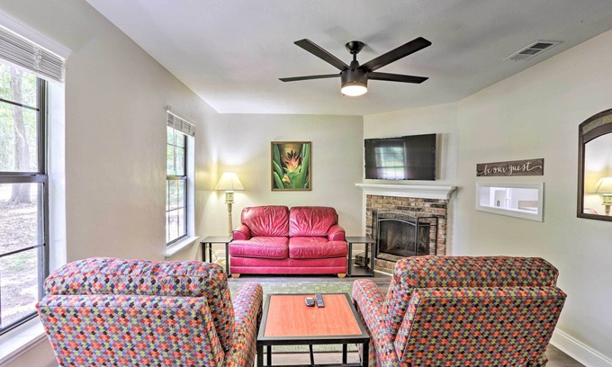 Tallahassee House | Charming Tallahassee Townhouse ~ 3 Mi to FSU!