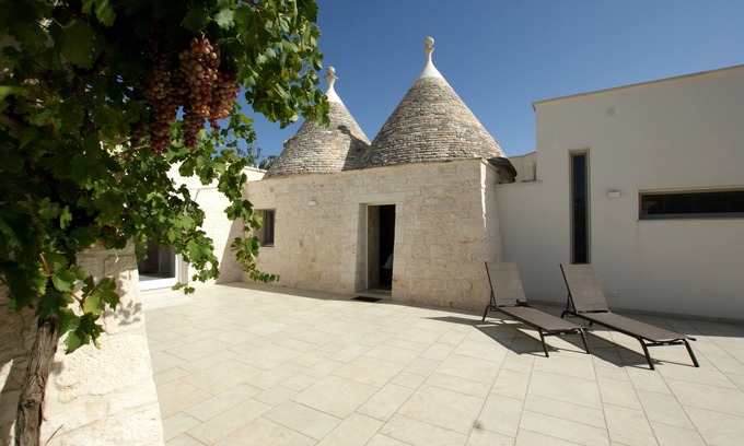 Cisternino House | Charming trullo in Cisternino in Valle d’Itria, AC, free WIFI & parking