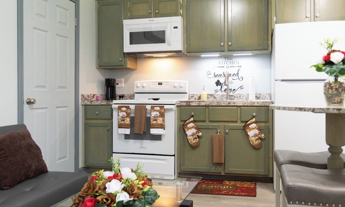 Autaugaville Apartment | Charming Two Bedroom Duplex Apartment