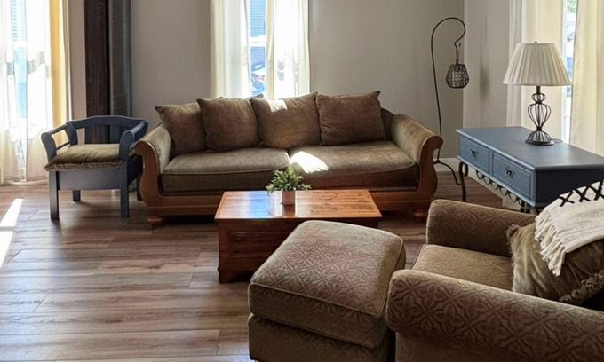 Huntley House | Charming Updated 1920s by the Square!