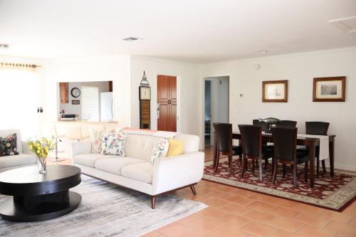 Big Cypress Golf and Country Club House | Charming Vacation Home near Golf Beach and 5th Ave
