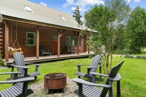 Jeffersonville Ski Chalet | Charming Vermont Log Cabin