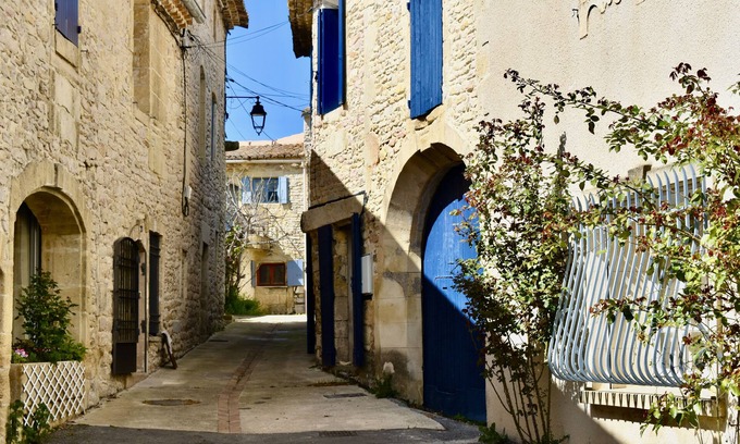 Nages-et-Solorgues House | Charming Village House, Maison Bleu, near beaches, mountains, historic sites