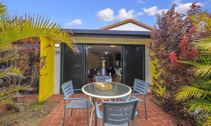 Coral Cove Apartment | Charming villa located in heart of the Coral Cove Golf Resort